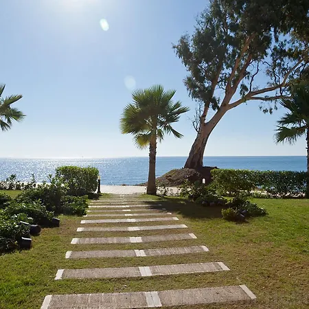 Apartment East Maewest Estepona