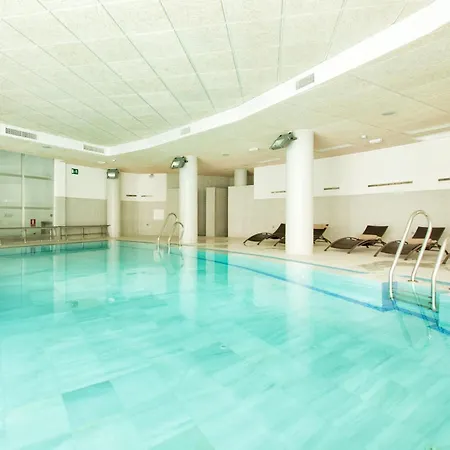 East Maewest Apartment *